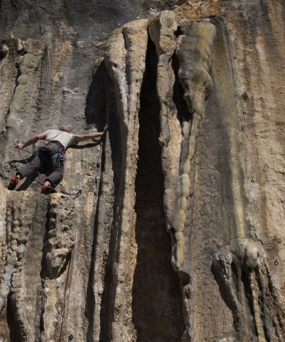 ESCALADE ALPILLE